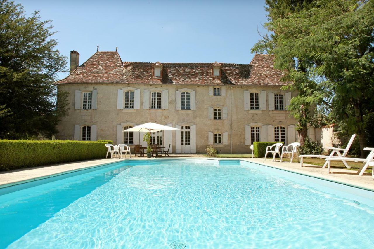 Chateau La Gentilhommiere Du Puits Notre-Dame 30 Rue De L'Eglise 24110 Saint Leon Sur L'Isle Bagian luar foto