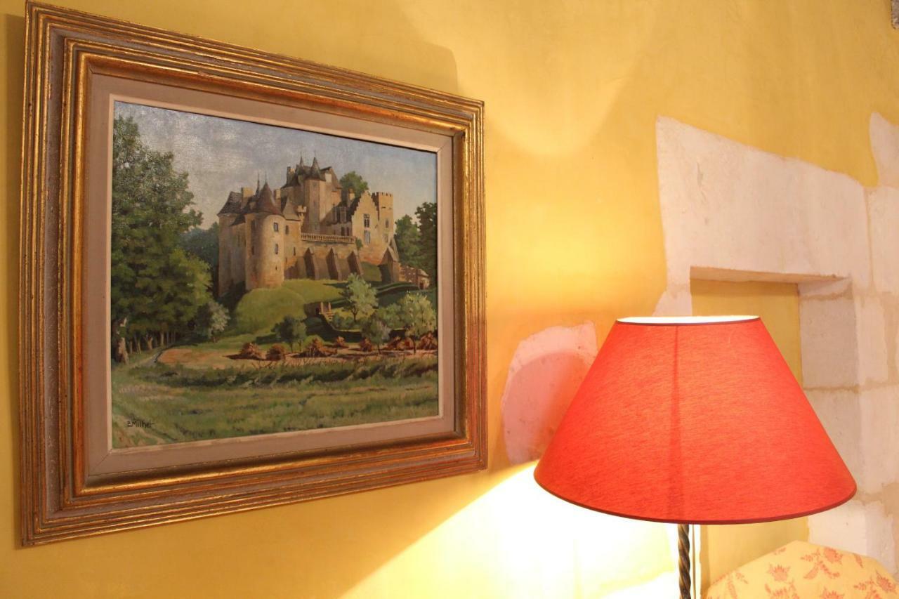 Chateau La Gentilhommiere Du Puits Notre-Dame 30 Rue De L'Eglise 24110 Saint Leon Sur L'Isle Bagian luar foto